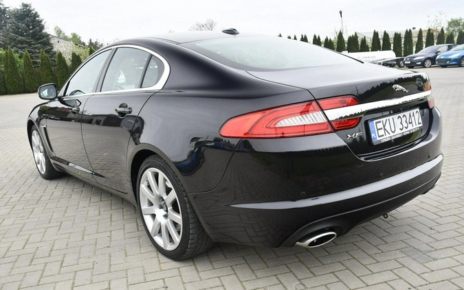 Jaguar XF cena 49900 przebieg: 214000, rok produkcji 2011 z Nałęczów małe 667